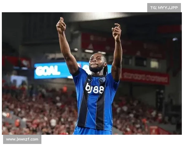 曼城7号华丽转身探秘从锋线杀手到后防核心的蜕变之路 曼城7号华丽转身探秘从锋线杀手到后防核心的蜕变之路