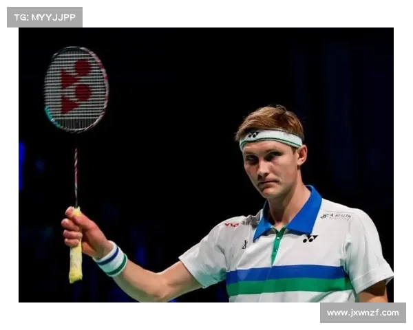 安赛龙力压群雄夺得2025年印尼羽毛球公开赛男子单打冠军