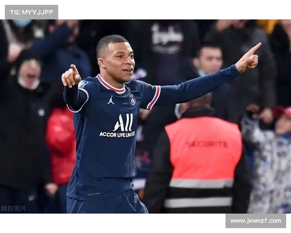 巴黎圣日耳曼球迷忠诚计划的辉煌历程与面临的挑战分析